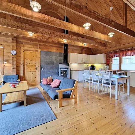 Paeaesiaeiskuru 3 Villa *