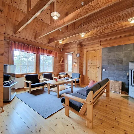 Paeaesiaeiskuru 3 Villa